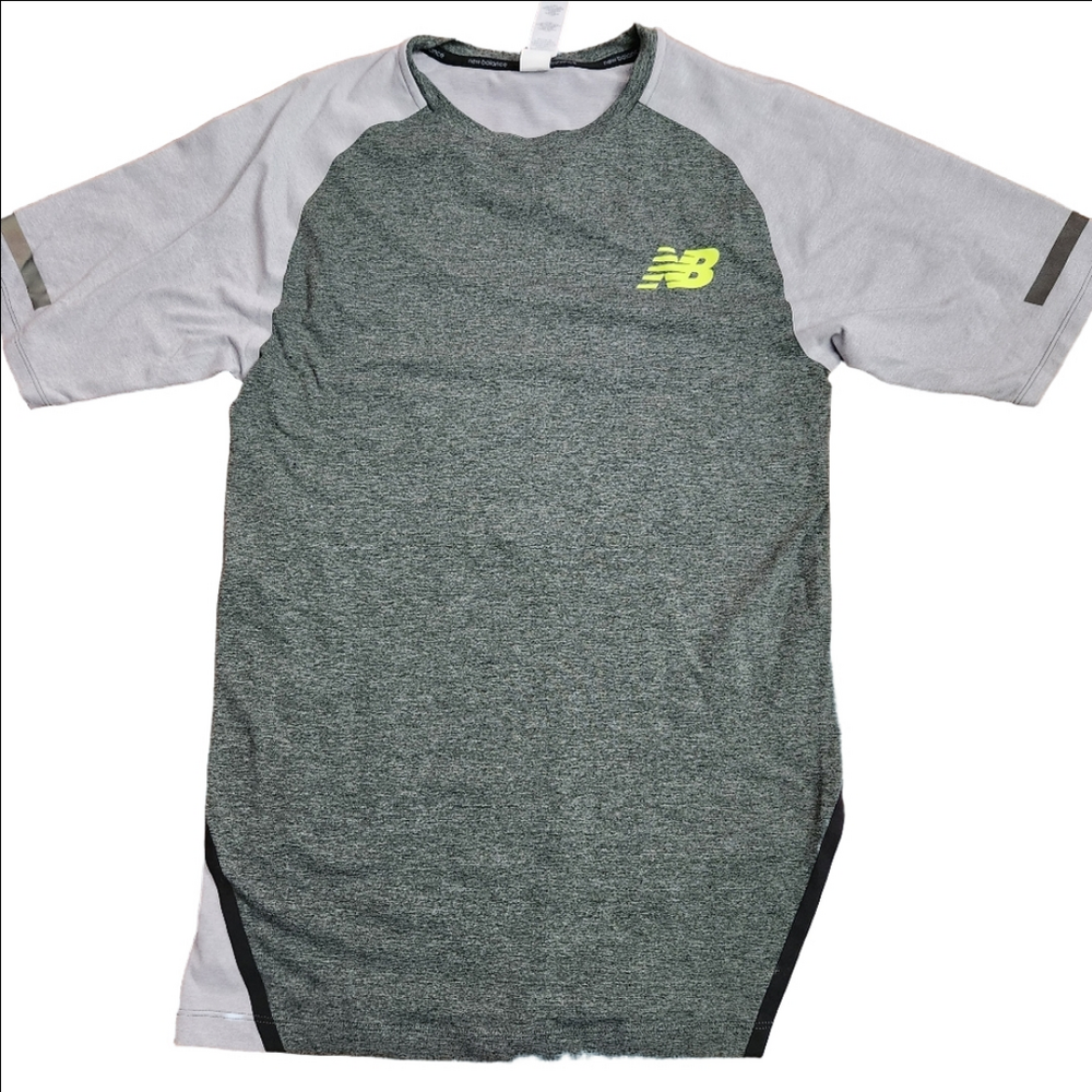New Balance Dry Fit mens medium gray tee shirt with reflectors stretchy